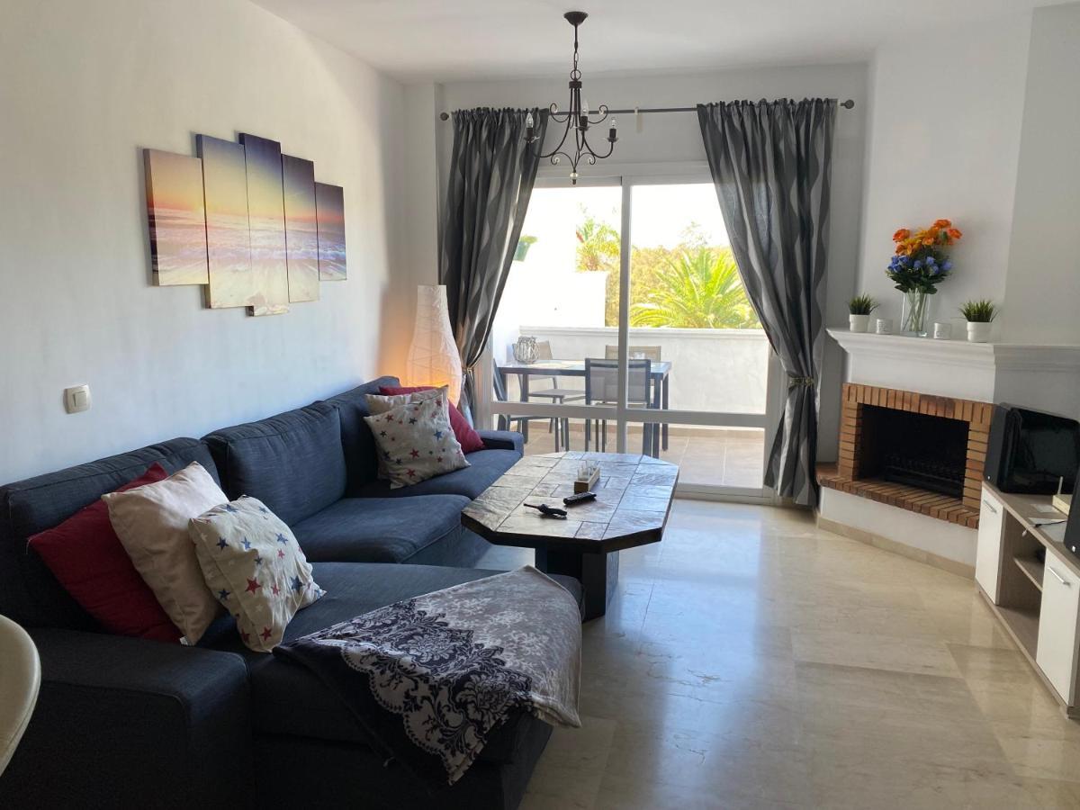 Bahia De Casares Daire Estepona Dış mekan fotoğraf