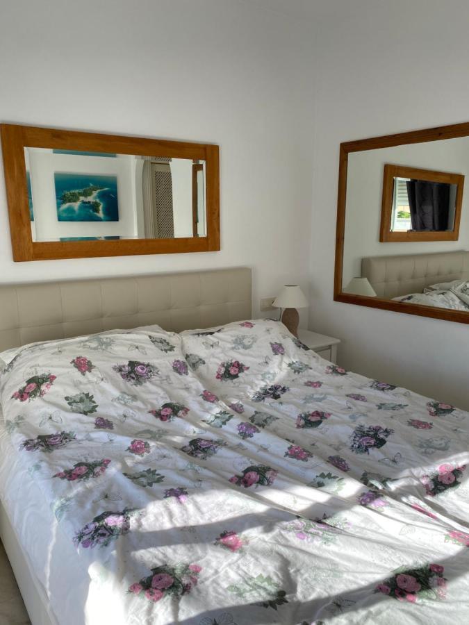 Bahia De Casares Daire Estepona Dış mekan fotoğraf