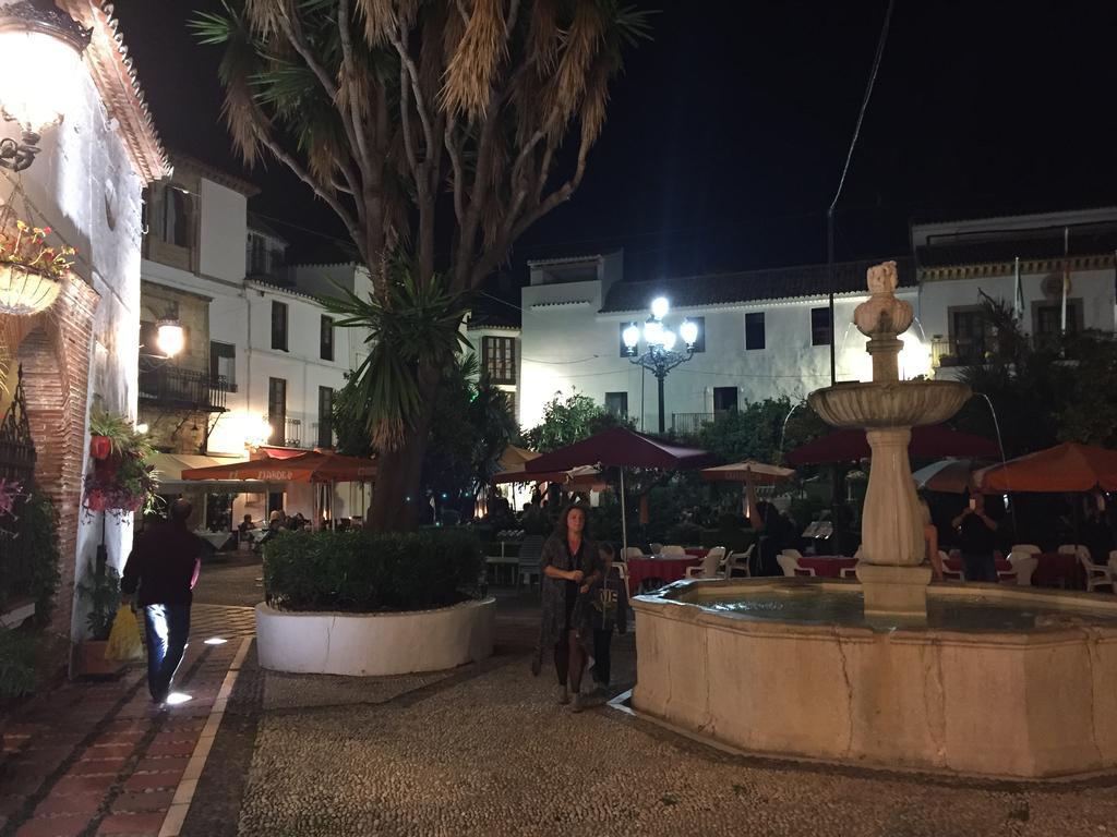 Bahia De Casares Daire Estepona Oda fotoğraf