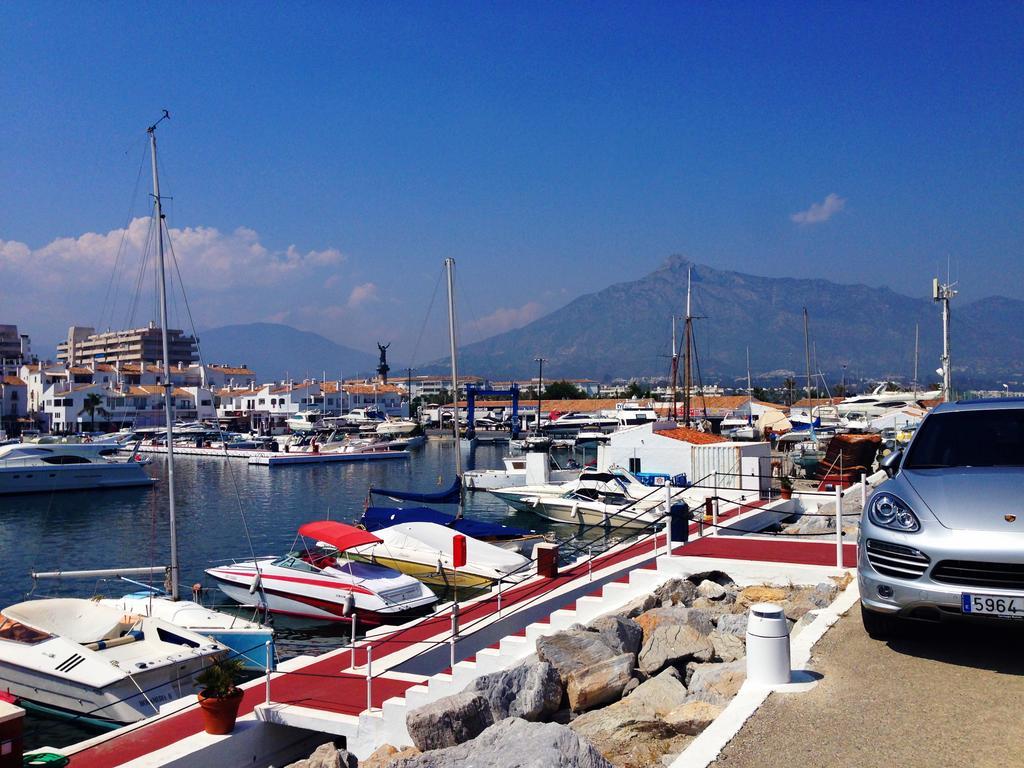 Bahia De Casares Daire Estepona Oda fotoğraf